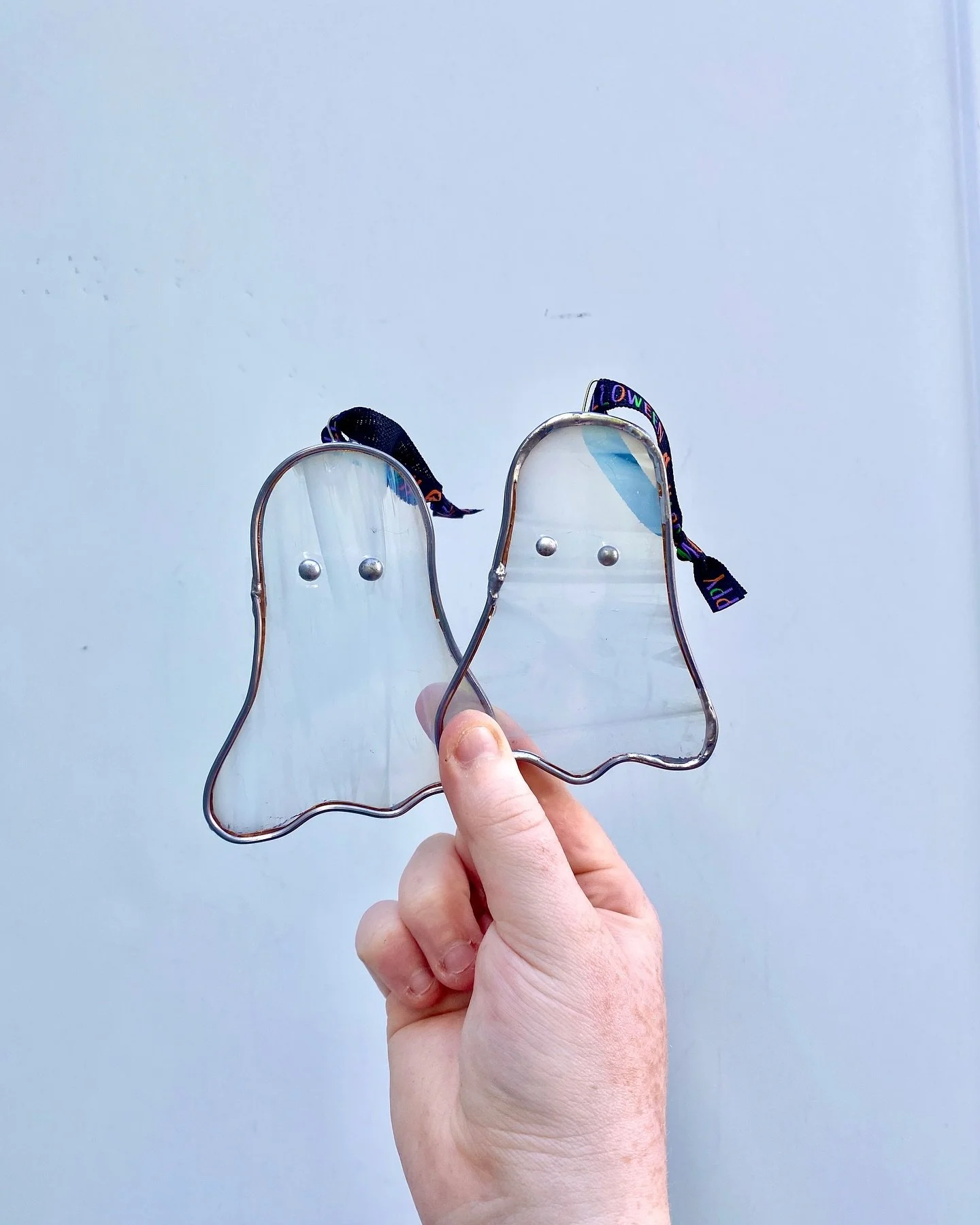 Halloween is one of my favorite times of year. Get spooky now with these little ghosts being 30% off 👻
-
-
-
-
#artist #ghost #halloween #spooky #spookyseason #fall #falldecor #ghosts #gothic #stainedglass #glassart #stainedglassartist #spookydecor