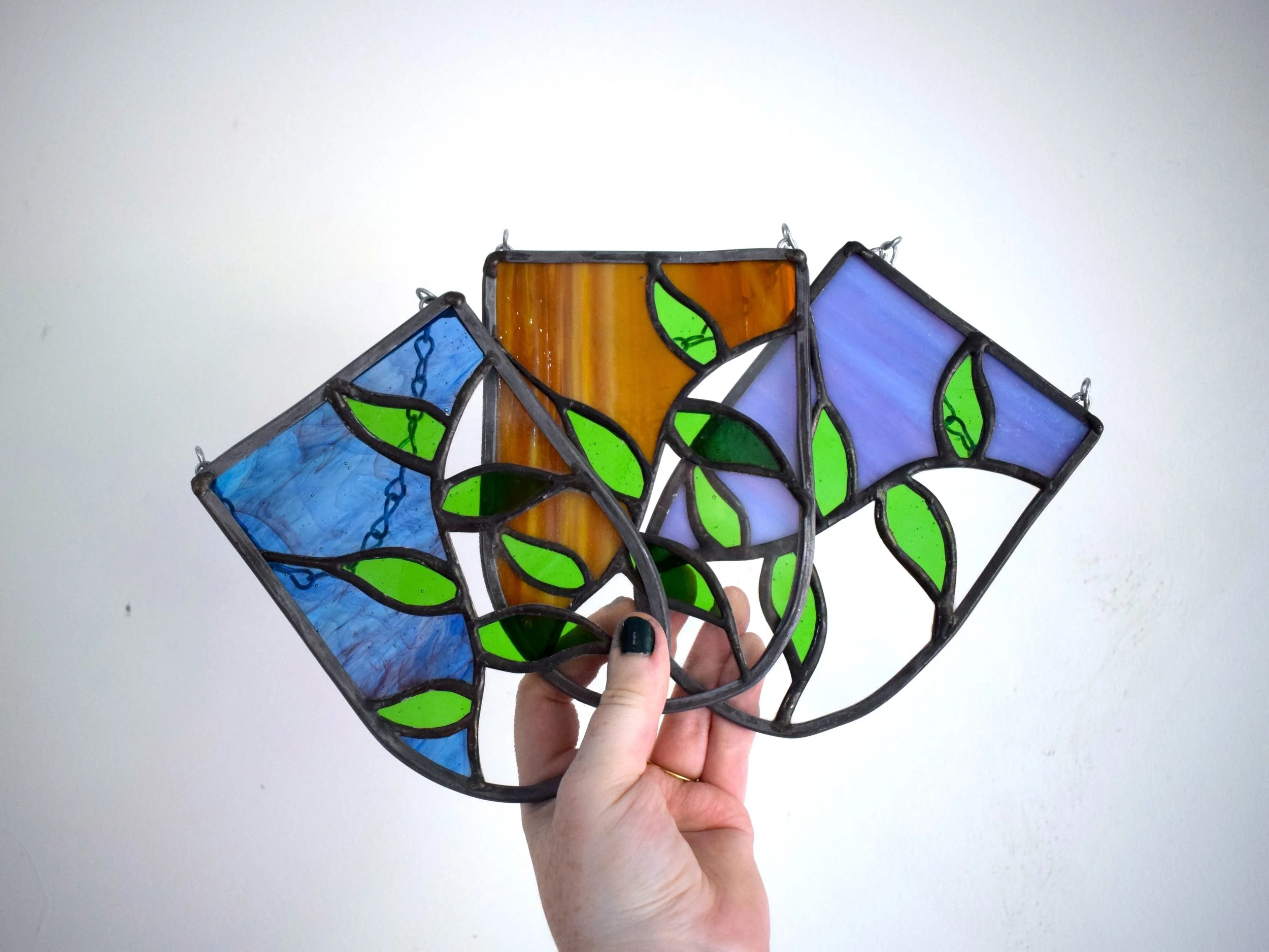 Which color is your favorite? 🌿 All options available online! 
- 
- 
#stainedglass #plants #glassartist #homedecor #ohioartist #artstudio #blackbirdswindow #stainedglassartist