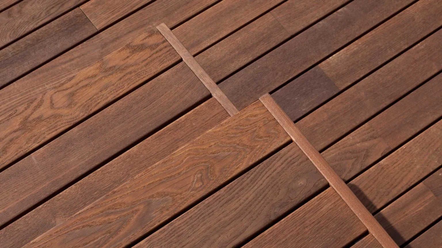 Listone Giordano Outdoor decking tags: frontier flooring, deck vancouver, deck install, deck contractor, wood deck, teak deck, ash deck, oak deck, ipe deck, acoya deck, deck supplies, outdoor floor, outdoor deck, pool deck, listone giordano, woodlife
