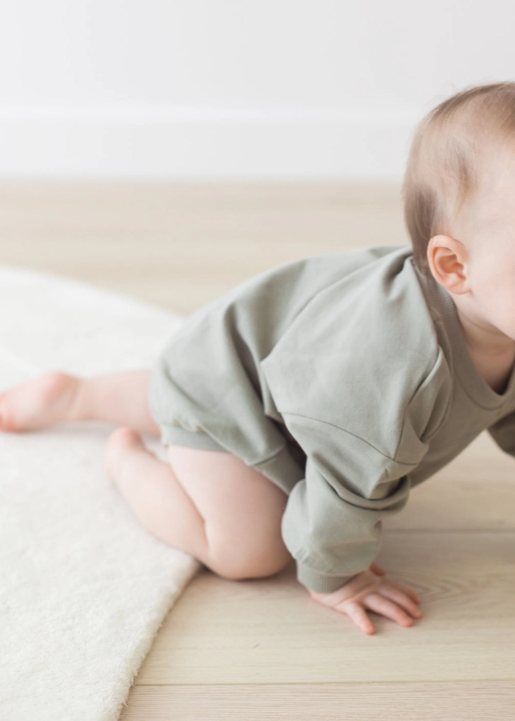 Sweatshirt Bubble Romper - Basil3.png