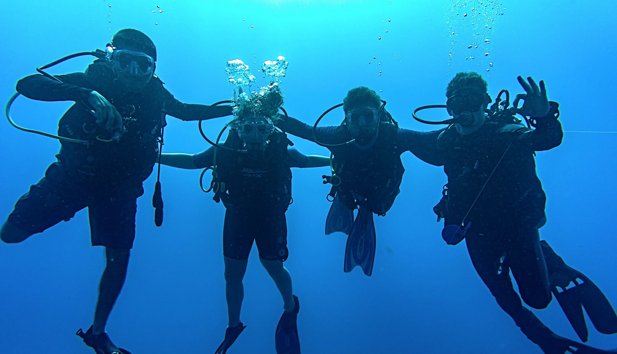 AIEF%2Bdive%2Bteam.jpg