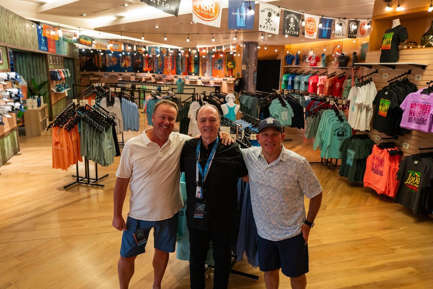 Thanks to everyone for the happy birthday messages! I feel so lucky to be doing what I love with family, and friends who go back decades. If you&rsquo;re in Vegas, stop by the Kenny Chesney Store at the Venetian and say hi!

#kennychesney #lunamerch 