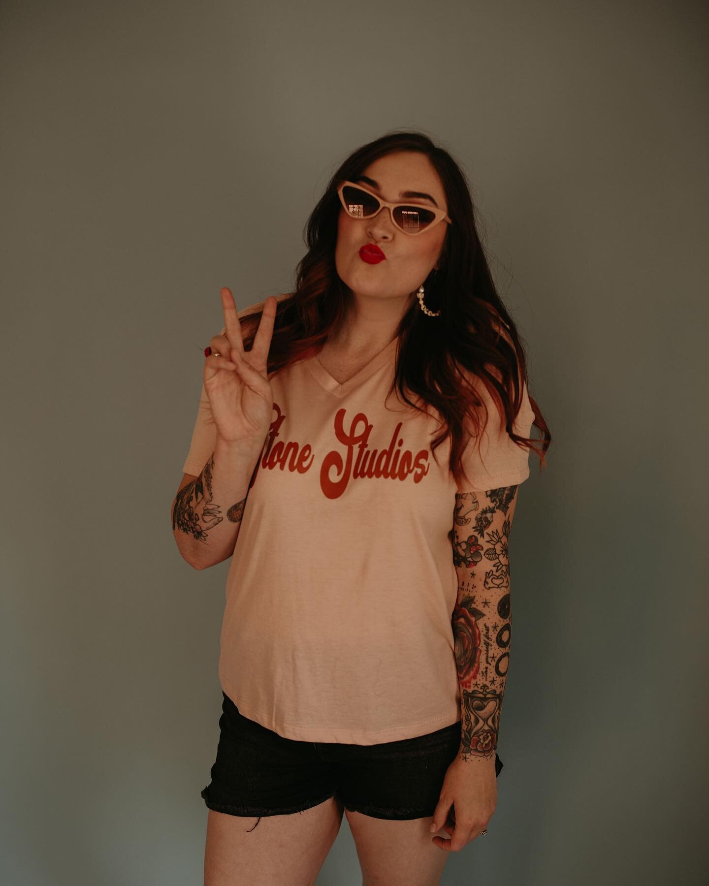 It&rsquo;s time for a MASSIVE giveaway ✨

We are getting so close to open &amp; what better way to celebrate than to not only introduce myself - Ashley Stone - the owner &amp; creative spirit behind Stone Studios✌️but to also do a fun giveaway! 
We a