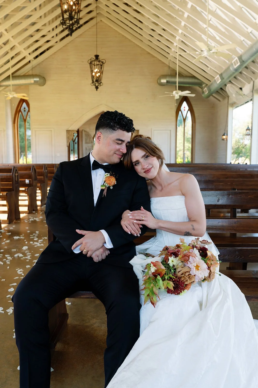 loganalex_thebrooksatweatherfordwedding_stillsbytrinity-777.jpg