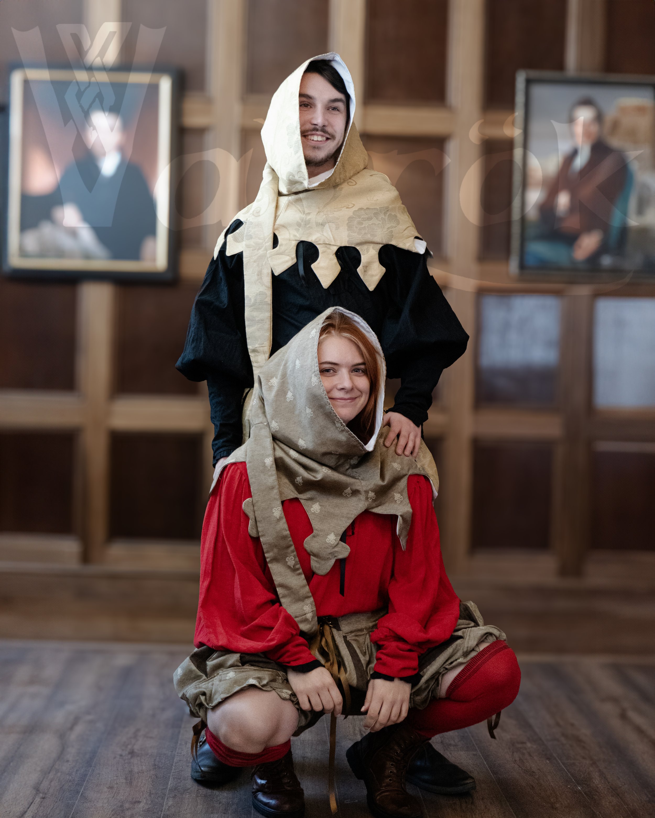 liripipe citrine beige palmer ellie gab allergus edwarr tudorr.jpg