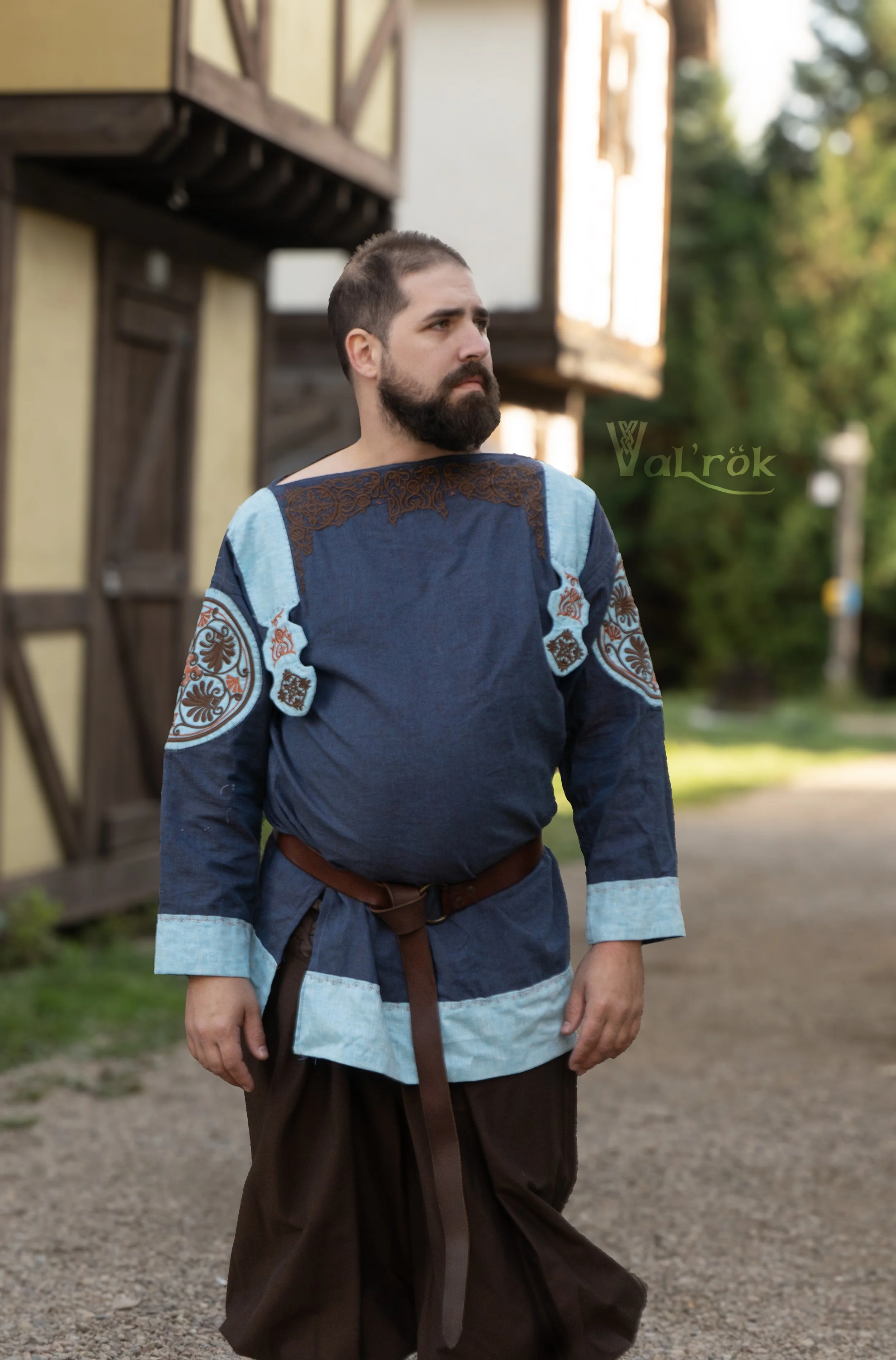 tunique coptish look side way.jpg