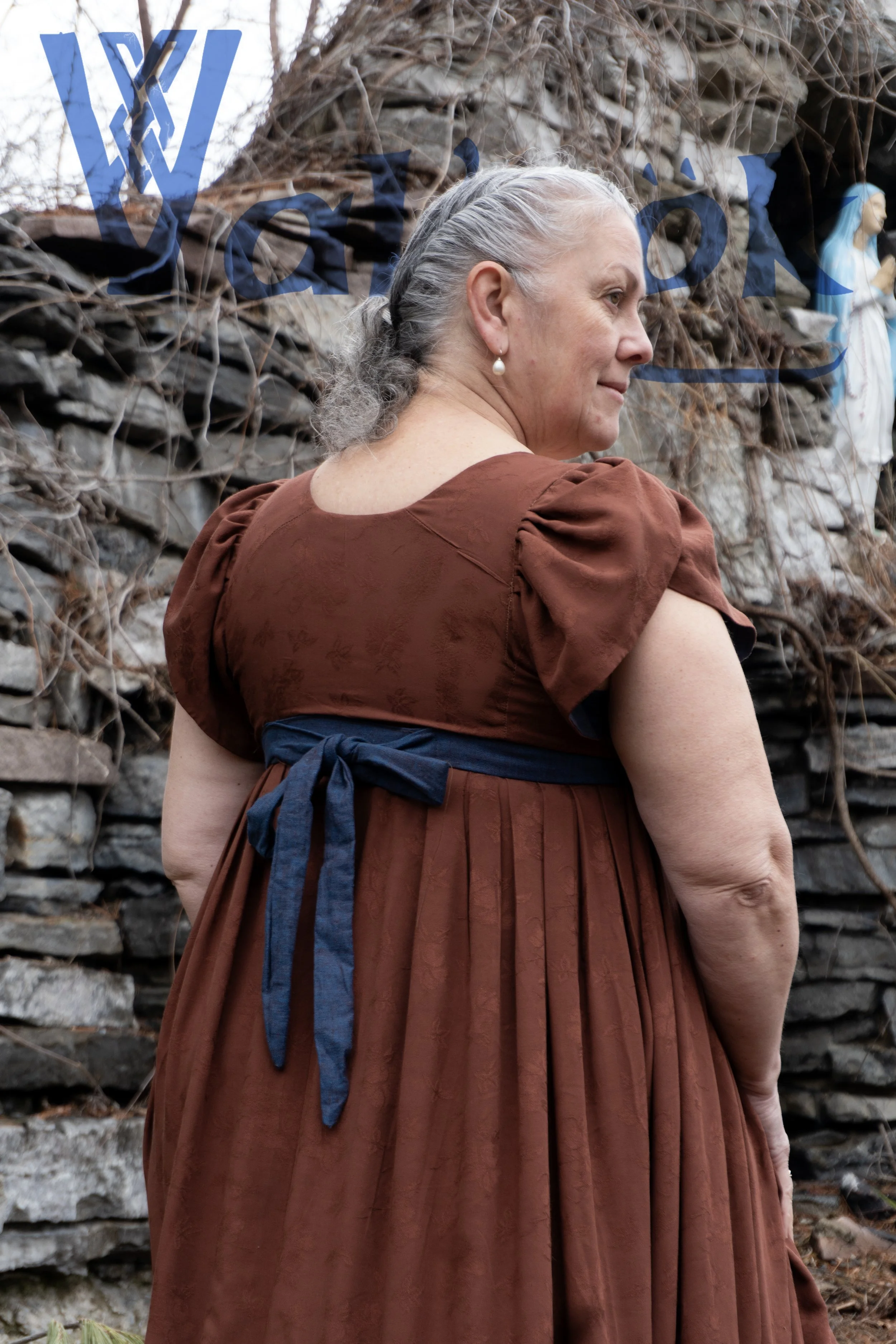 robe blossom brune marine de dos .jpg