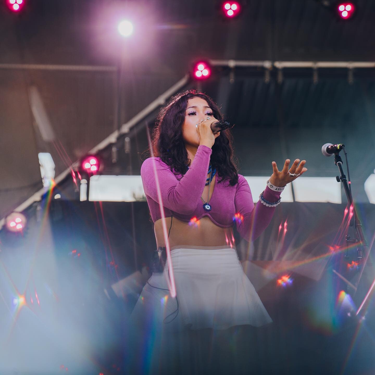 on stage ➡️ off stage 

#denvermusic #musicphotographer #levittpavilion