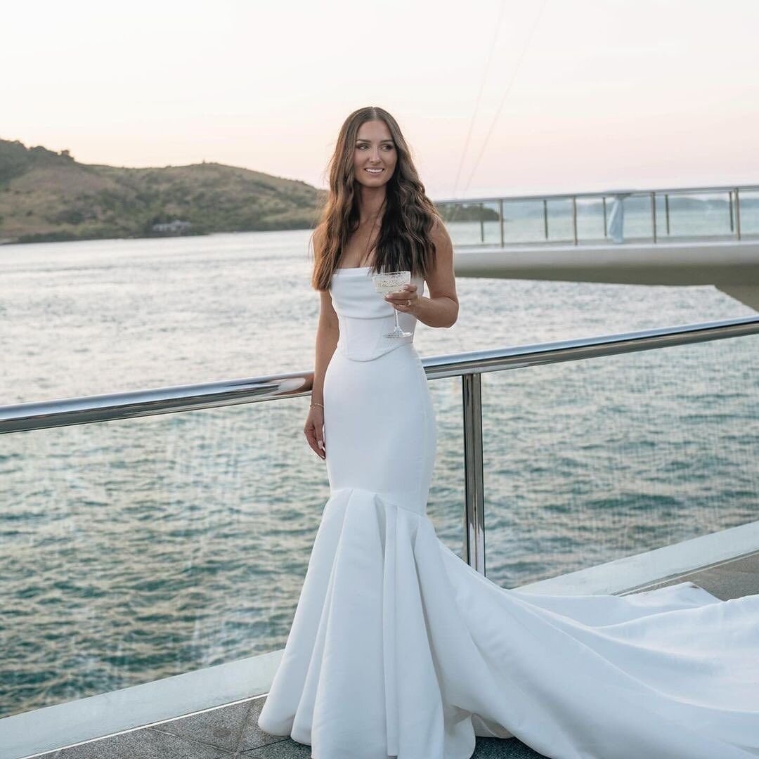 Stunning @chosenbykyha bride @deannaquirk_ steals the show in the Kasia corset and Kasia skirt 🥂 

Make an appointment today to see our collection of Chosen By Kyha gowns

via The Suite Bridal Designer @chosenbykyha
#kasiacorset #kasiaskirt #chosenb