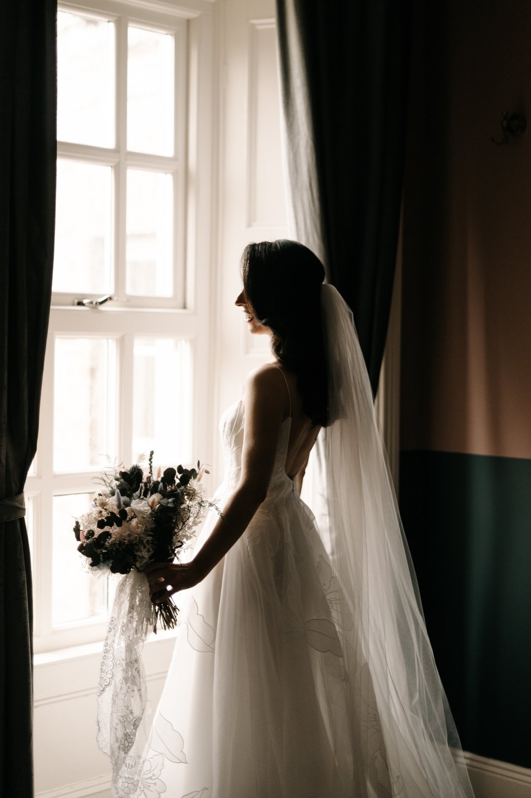 Our gorgeous bride Andrea wore the beautiful Abernathy gown by @jennyyoonyc 🤍

To all our amazing past brides please send us your pictures to info@thesuite.ie or tag us here x