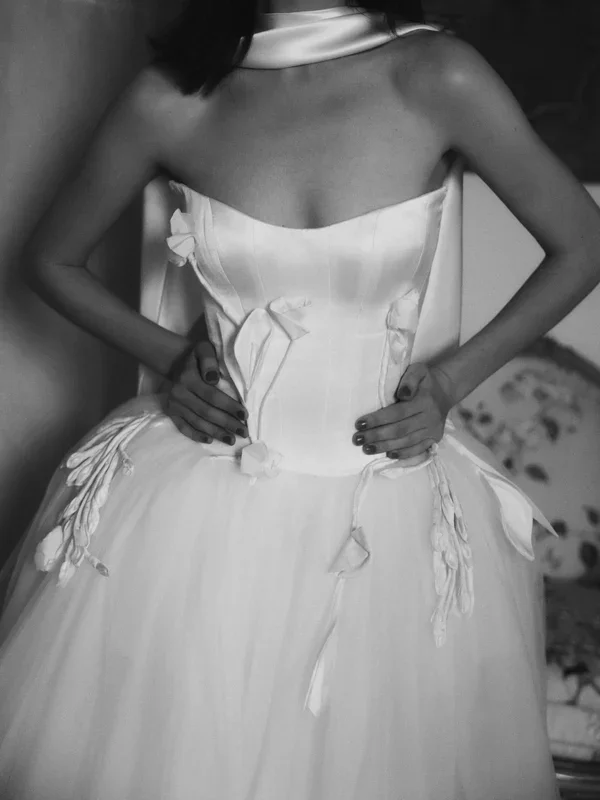 Floure_Studio_24_BW-4.jpg.webp