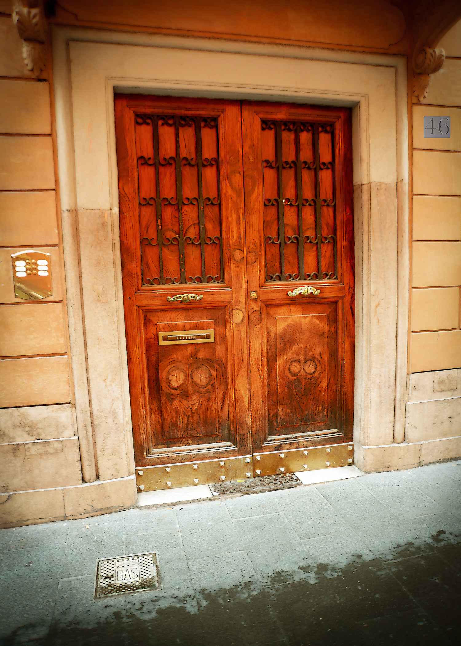 A Door in Rome     5X7    #DSC6198b.png