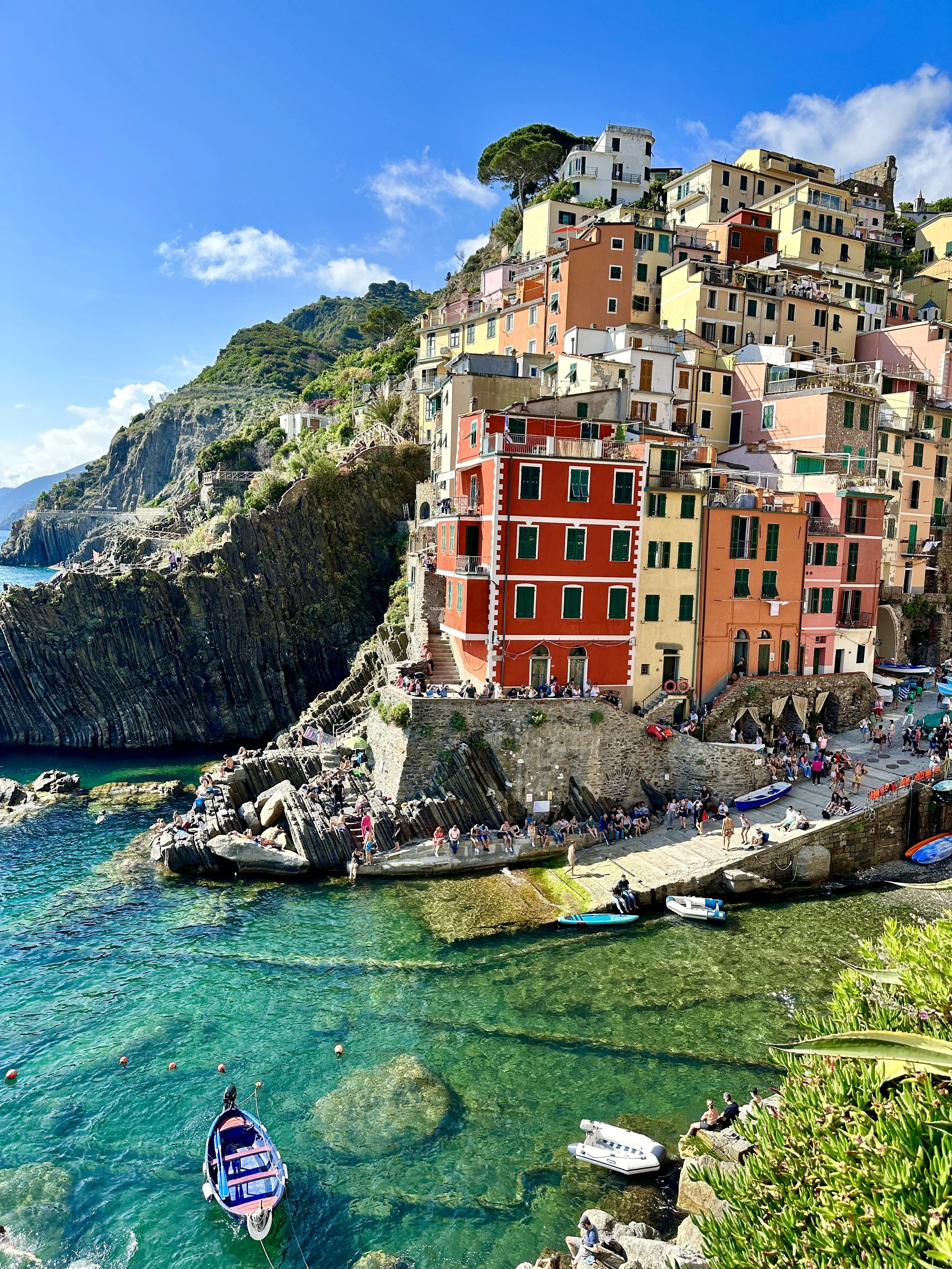 Riomaggiore-italy-Cinque Terre.jpg