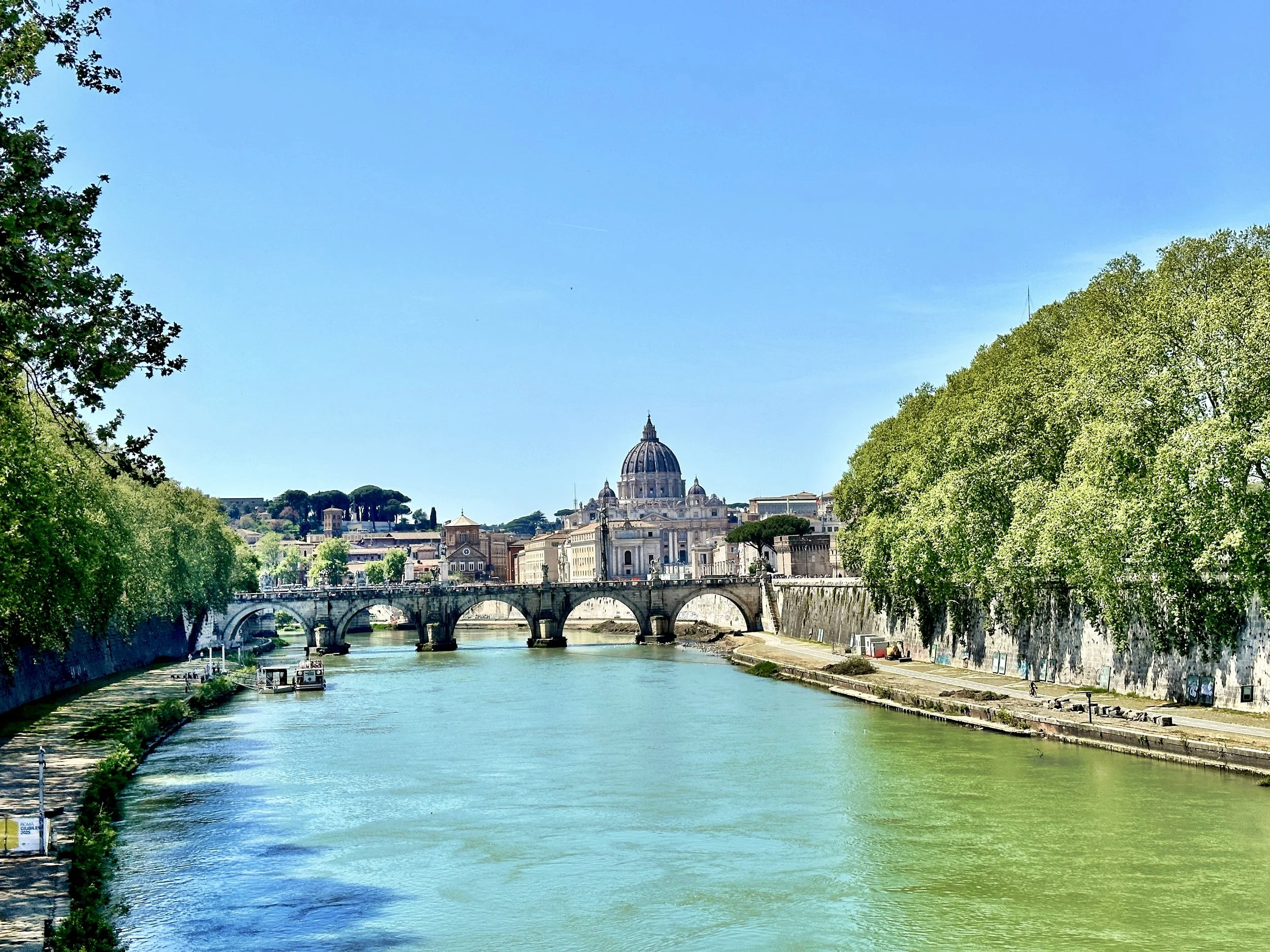 roma-st.peter's-river.jpg