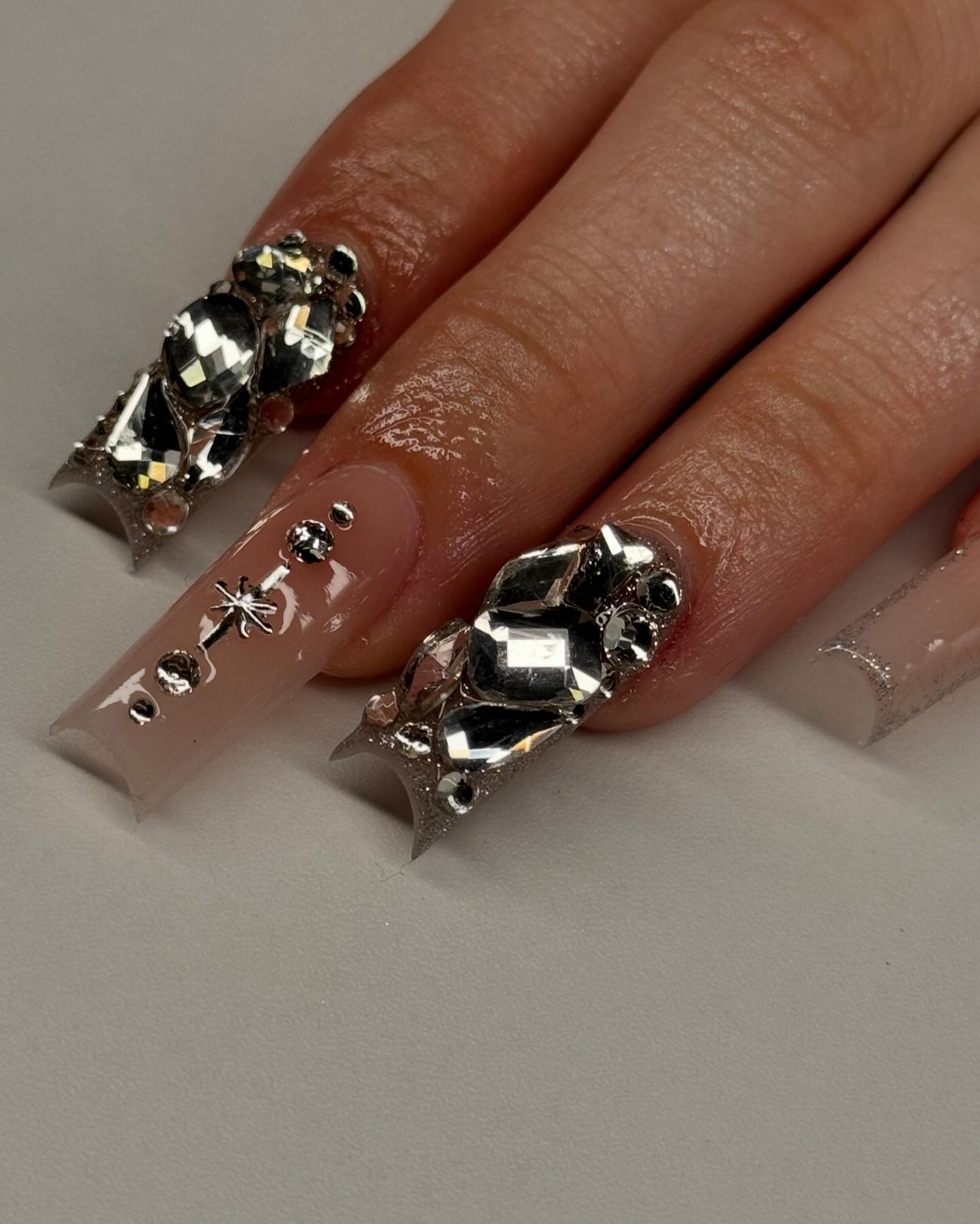 Blinged them out 🩶&bull;
&bull;
&bull;
&bull;
&bull;
 #nailsoftheday #nails #nailsdesign #nailaddict #acrylicnails #nailpro #nailjunkies #nailtech #cincinnati #licensednailtech #nailart #reels #nailinspo #nailartist #naildesign  #nailaddict #acrylic