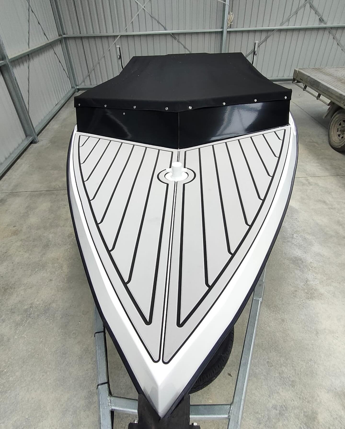 Another fun @udek_newzealand installation on this Jet boat 👌 

A stylish &amp; practical product, U-DEK is made from lightweight closed cell foam, offering a high level of comfort underfoot and excellent traction in all conditions. As well as being 