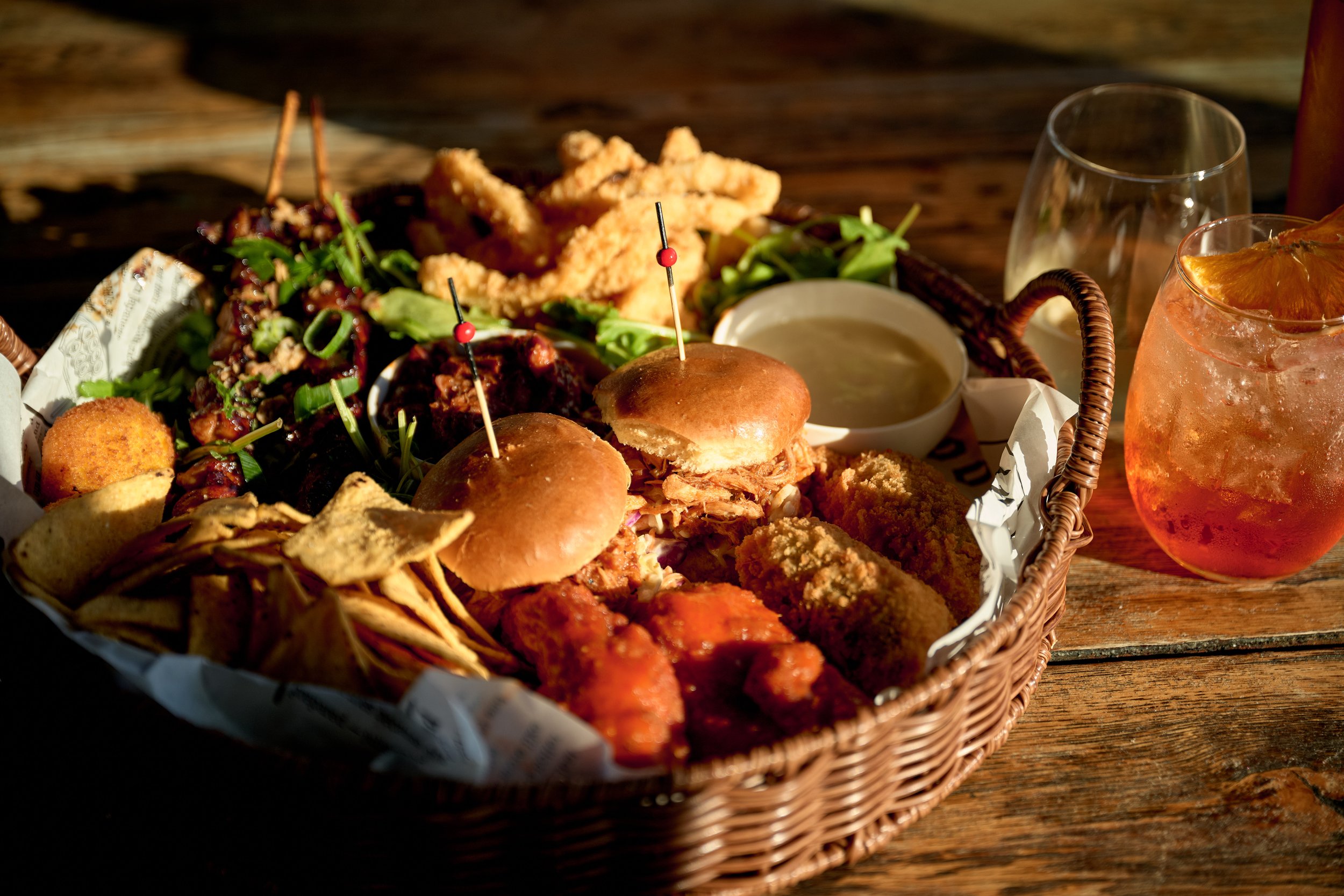 Bites, Beers & Burge at Long Neck  –  Long Neck