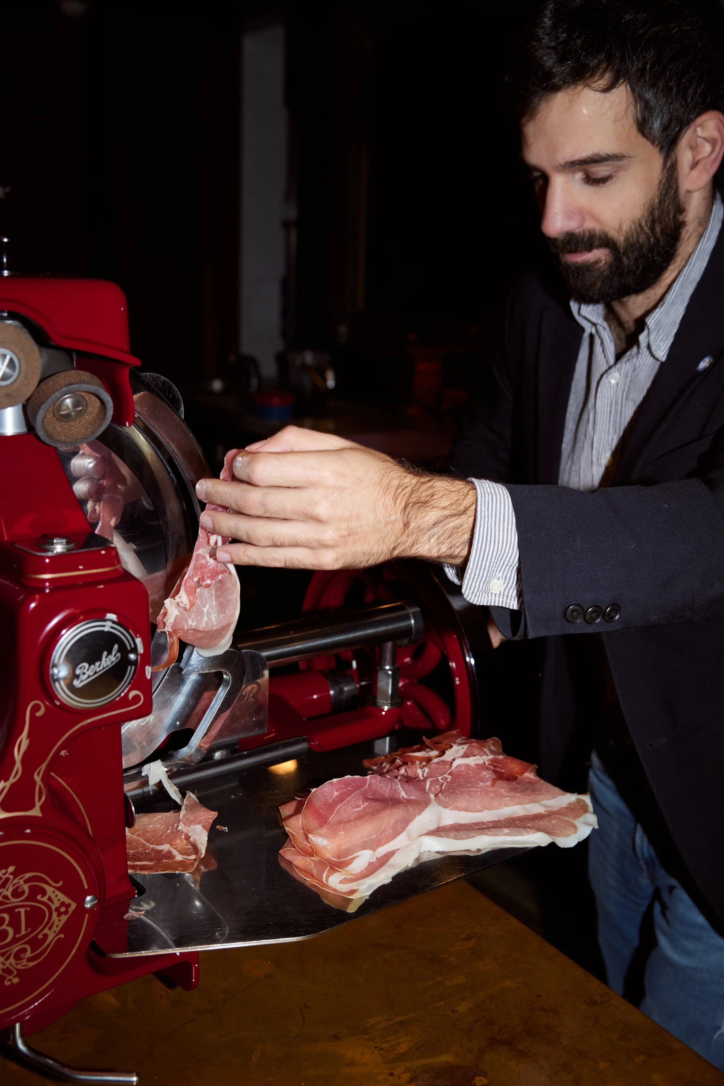Cured Jamón vs. Prosciutto 7.jpg