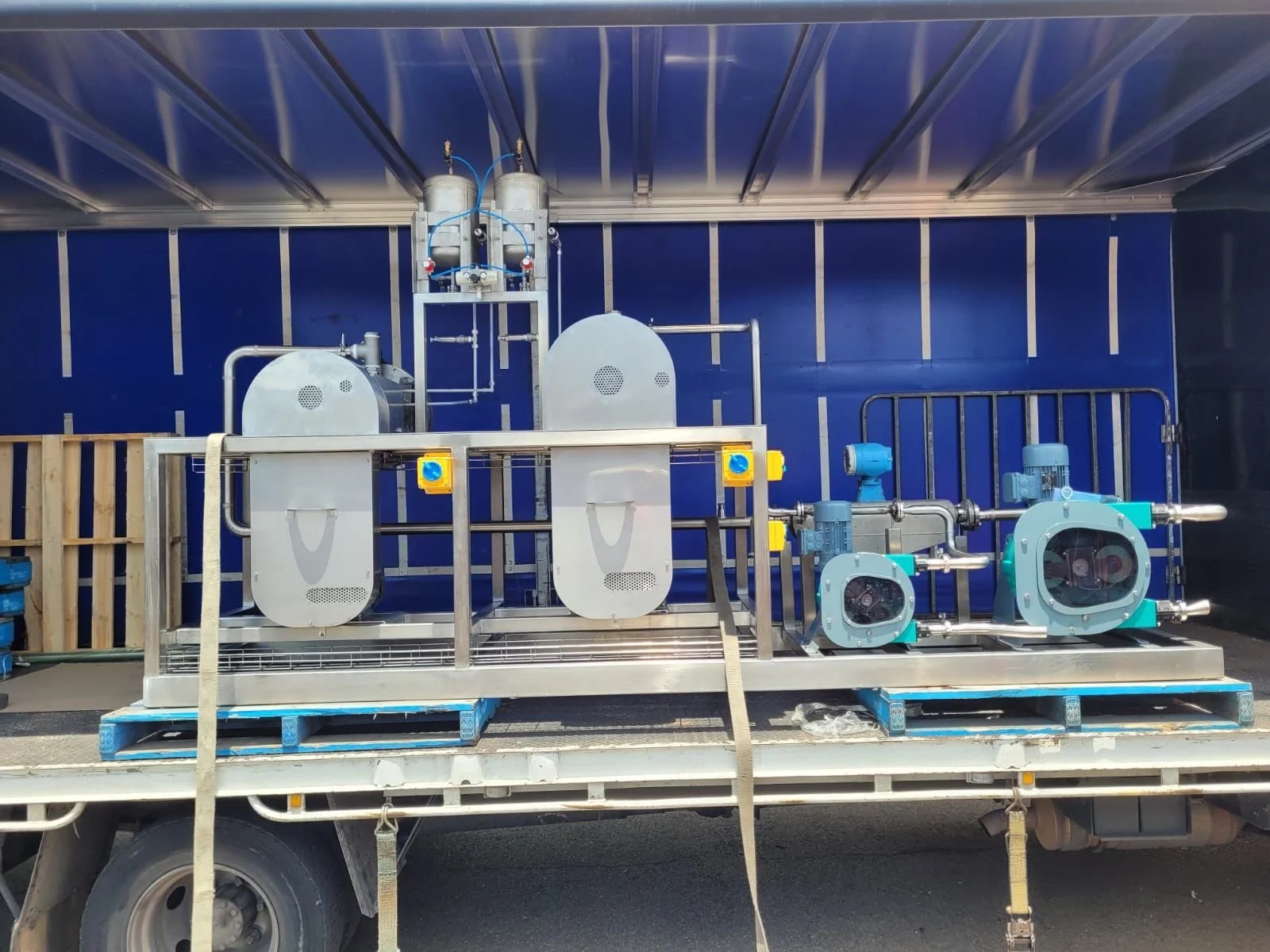 Custom auxiliary machine build