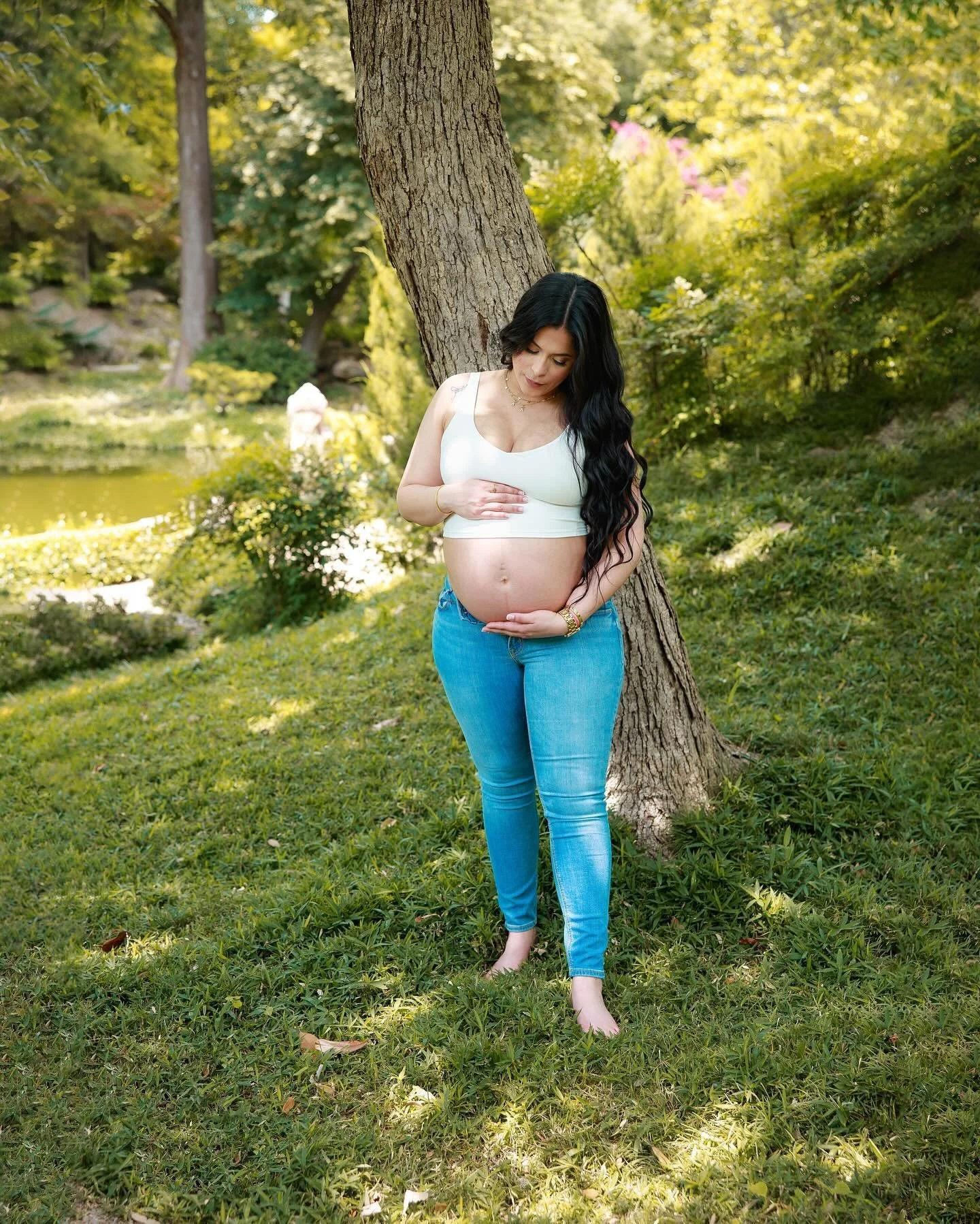 I choose to stay in this dream forever&hellip;✨🩵

.
.
.
#maternity #forthworthbotanicalgardens #japanesegarden #itsaboy #dallasphotographer #dallasmodelswanted #family #maternityshoot