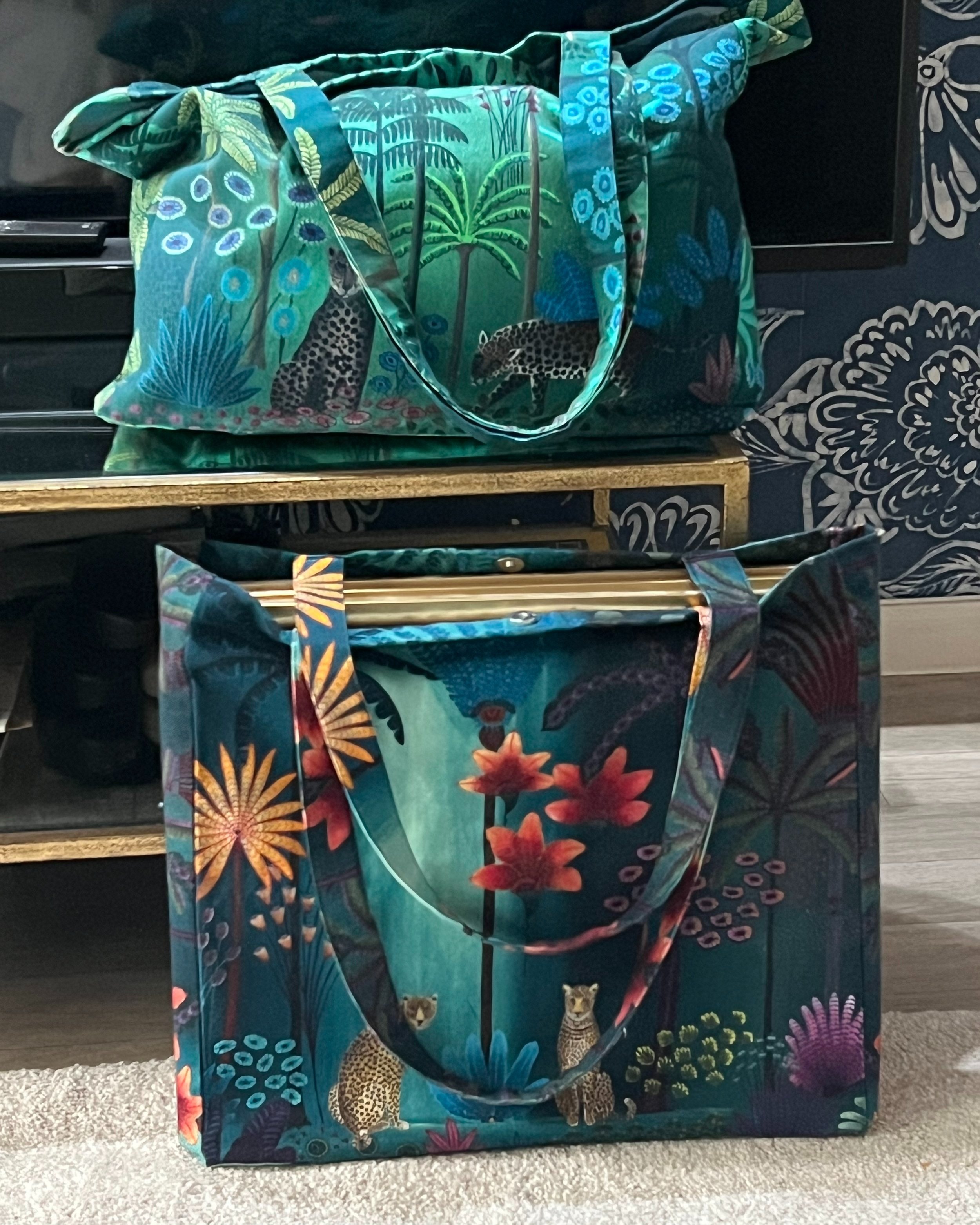 JP_YHBUTNG_Tote+Bags+Together+copy.jpg