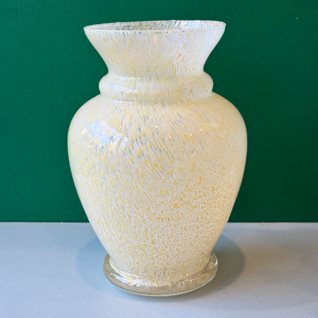Murano Mid Century Buttermilk Vase