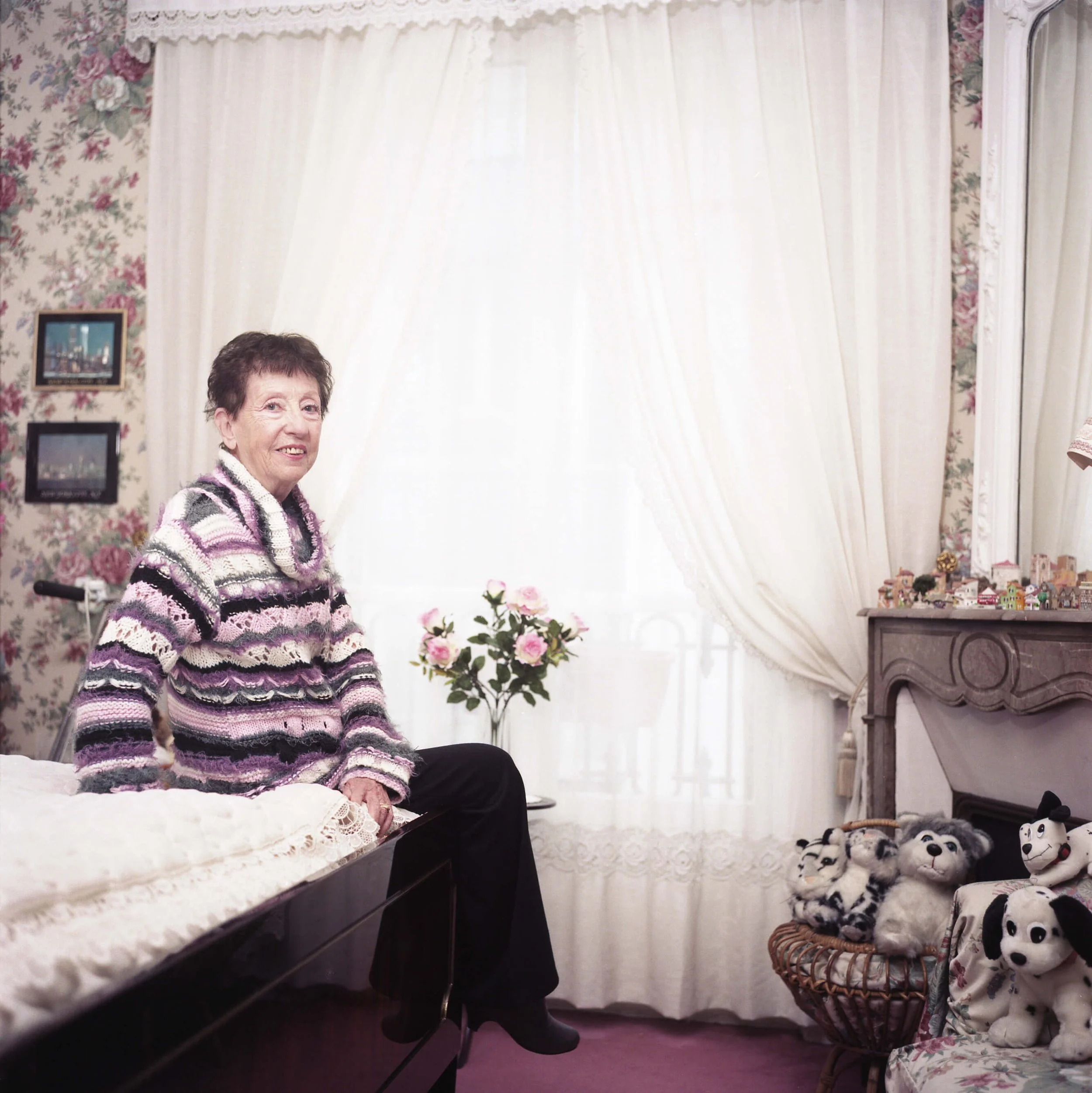 Portraits des voisins dans mon immeuble à Paris, dans le quartier de la Goutte d'Or.