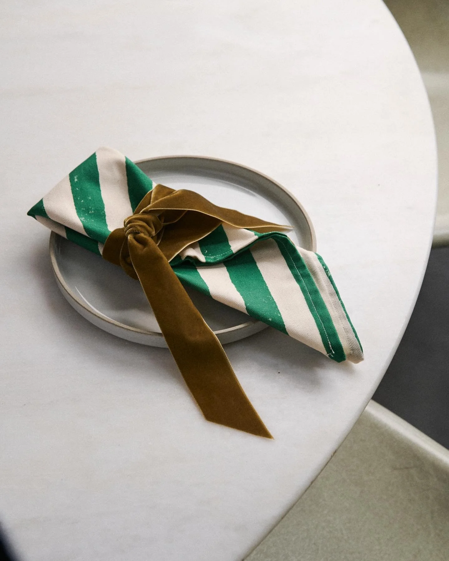 Set of Four Perfectly Imperfect Stripe Napkins. 
&pound;60 and free postage.
The count down is on for final postage. 
LAST DELIVERY DATE: 19th December. 

#christmasnapkins #christmastablelinen