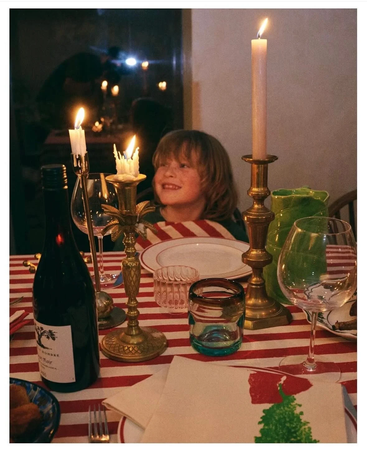 Christmas is just around the corner!!! We've got a few birthday celebrations to get through before the big day, but the countdown is officially on! Don't forget, December 19th is the last day for Christmas postage! #christmastablecloth #christmastabl