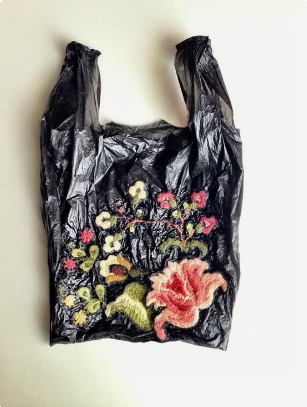 ✨ SUNDAY INSPIRATION ✨ 
As always, a selection of images that made me tingle, given me an idea or excited me. 
My credits for this week are awful (sorry) 
If you know whose work any of this is, let me know! 

Credits.
1. No idea but i now dream of em