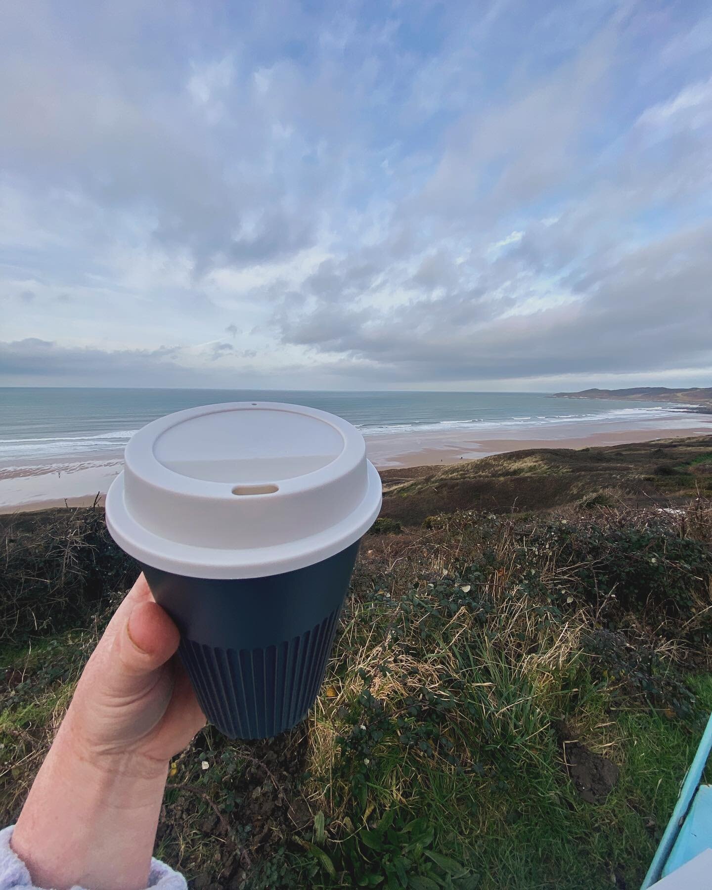 We all forget our keep cups now and again so following the lead of our friends @51degreesnorthcoffee we have a new eco option for take away&hellip;.

For a small deposit you can take one of these @circularandco cups with you and when you&rsquo;ve fin