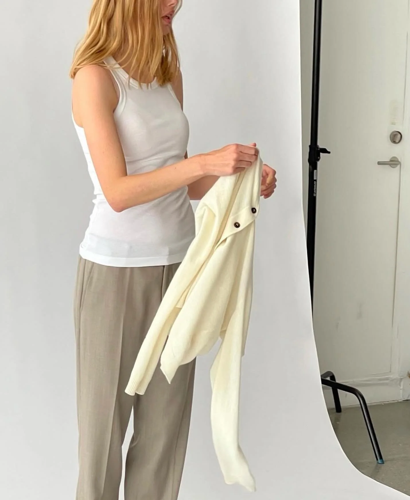 PEOPLE&rsquo;S REPUBLIC OF CASHMERE 

Established in 2012, People&rsquo;s Republic of Cashmere is a Danish brand that combines premium quality cashmere with a clean Scandinavian design.

The brand is renowned for its timeless, comfortable cashmere es