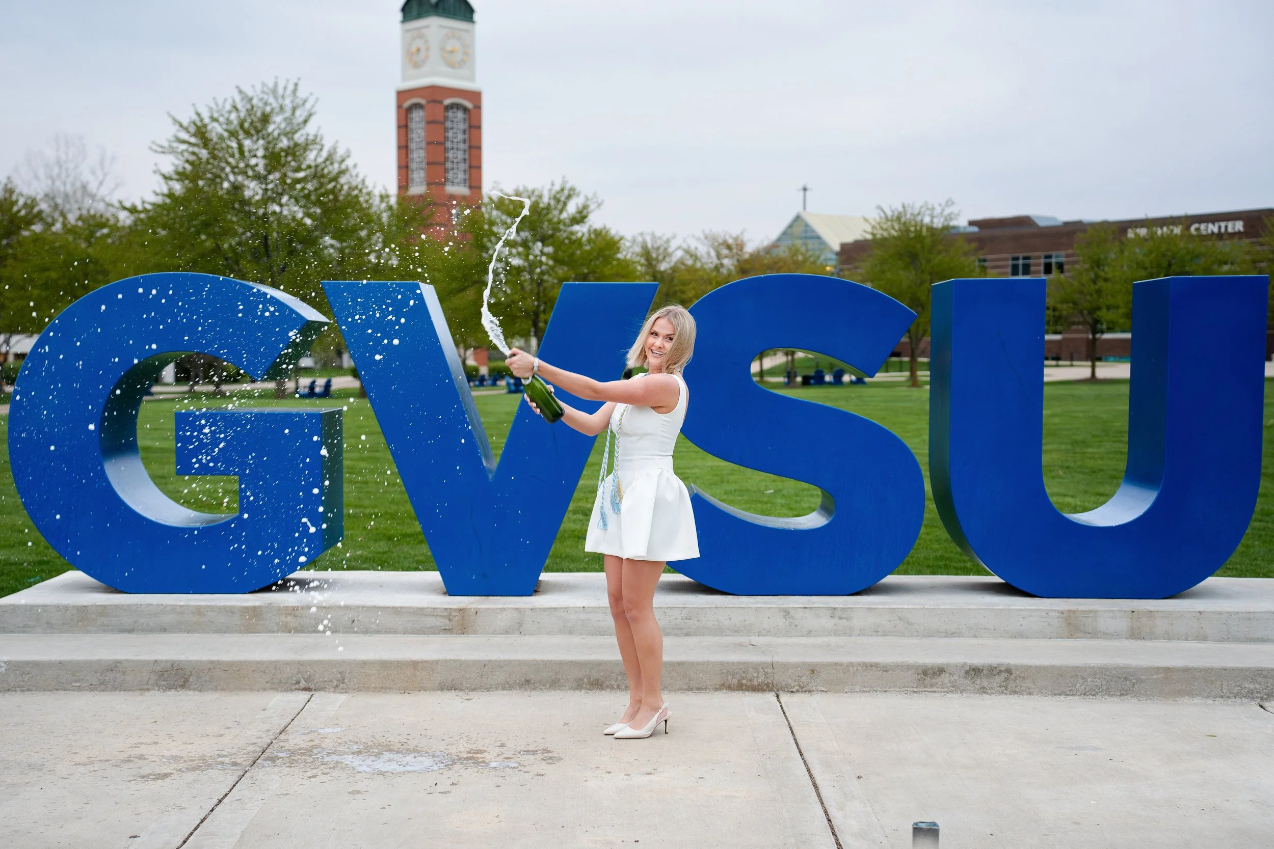 GVSU Graduation Photos with Leah | Allendale, Michigan