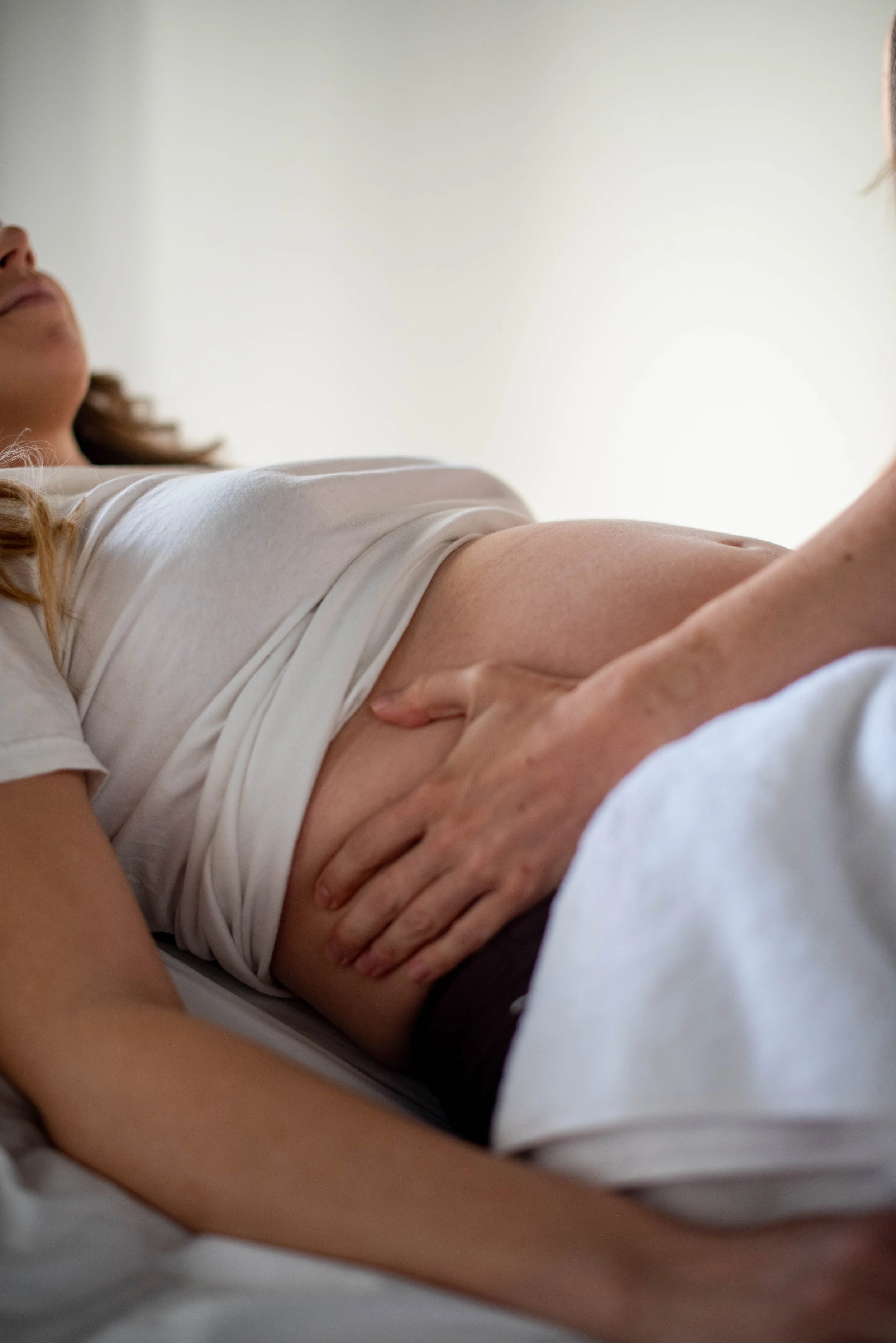 Preparing for Birth: A Guide to the Pelvic Floor, Biomechanics, and Pushing