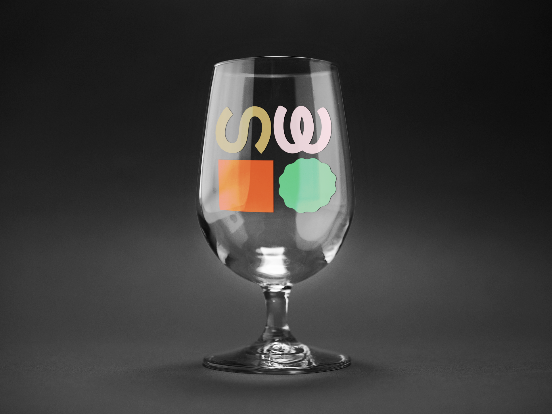 SWMockup_Glass.png