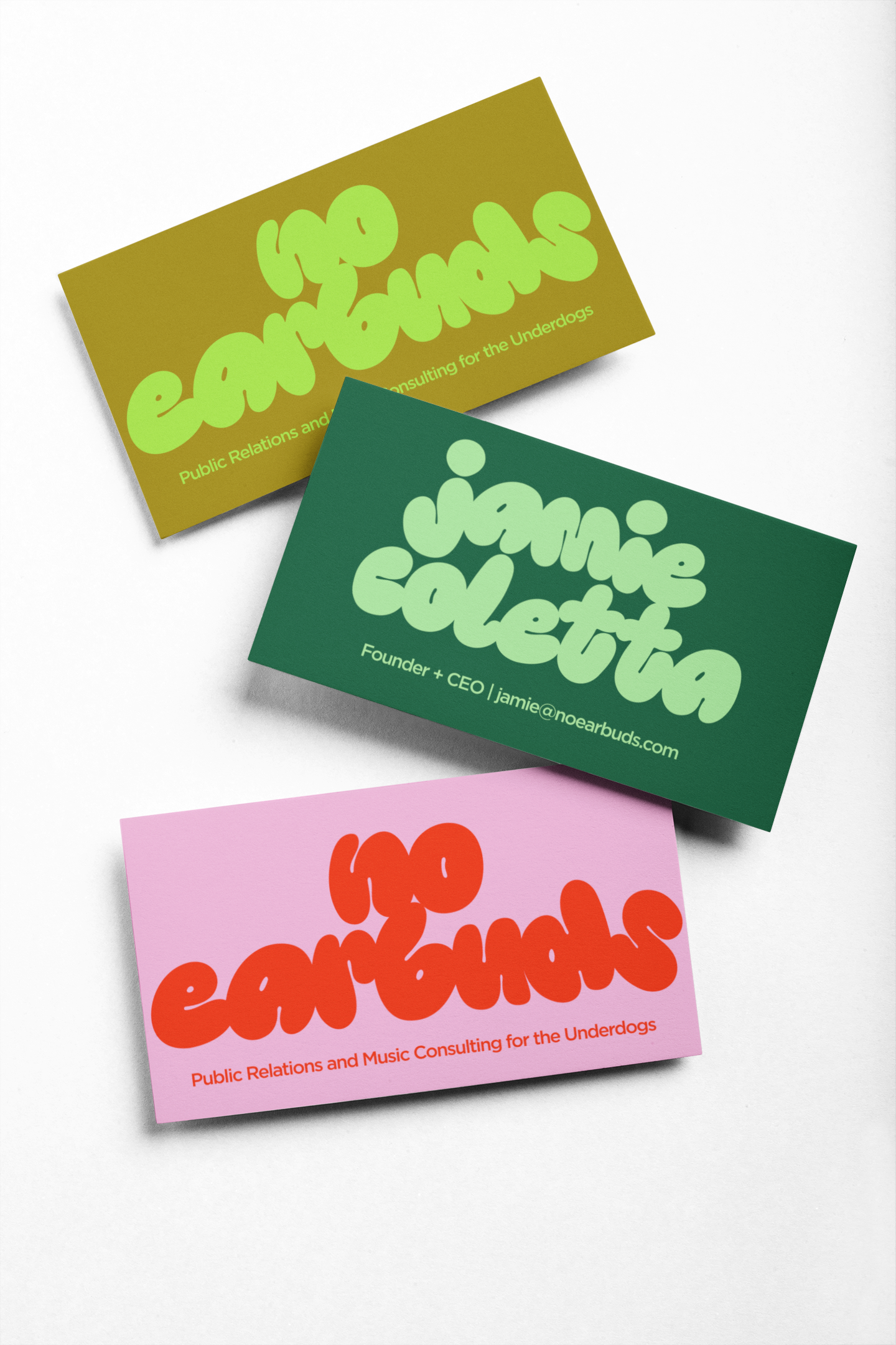 mockup-of-three-business-cards-on-a-solid-color-surface-21900.png