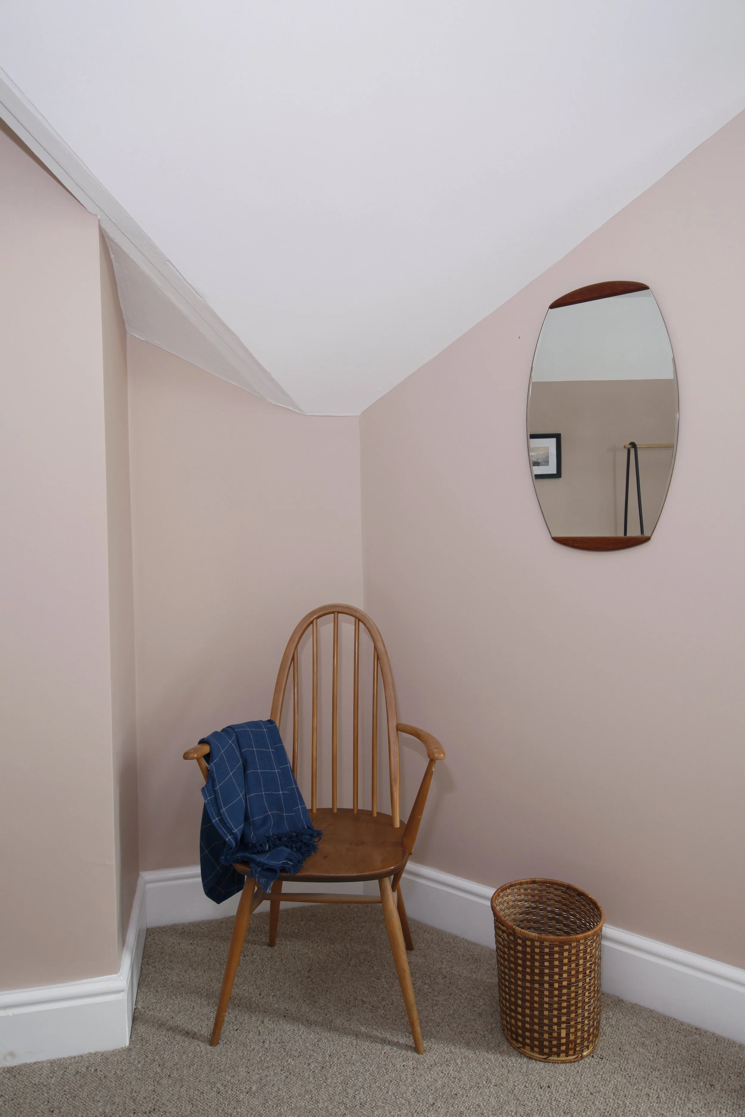 Large king-size bedroom, complete with snug and smart TV