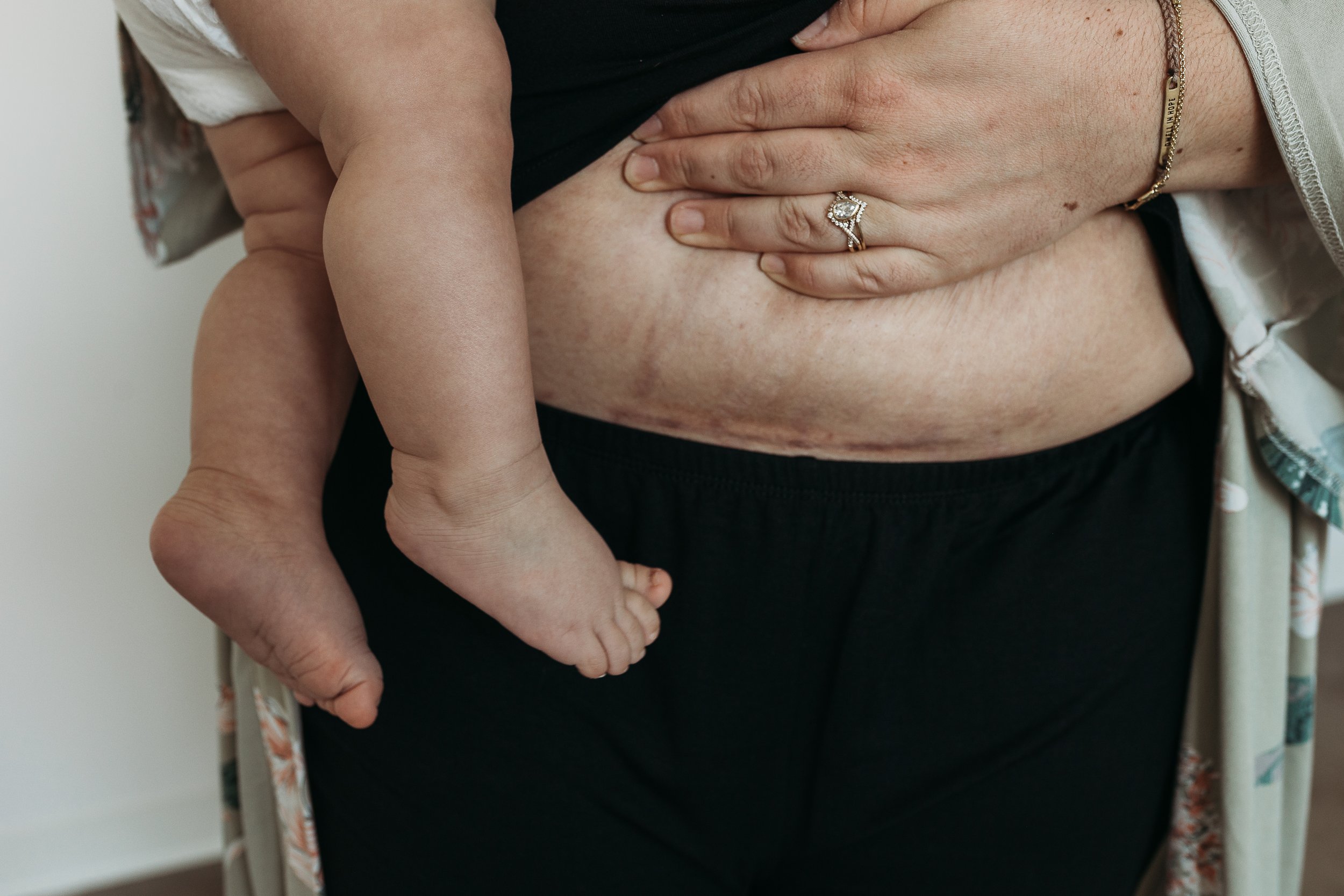 Sweet Baby Feet,
Kareese //
7 months postpartum //
photo by: Sara Michelle Photography