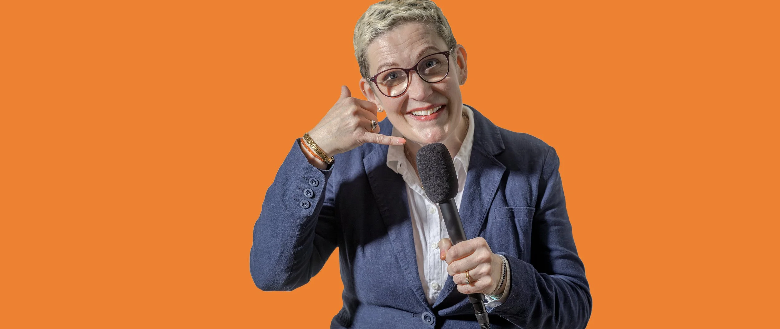 Get in contact with Antonia Brickell to start finding your voice to present with confidence