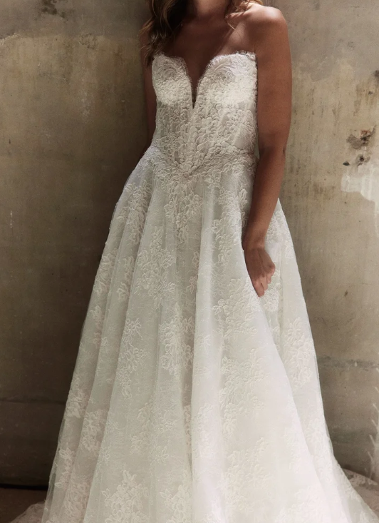 Iberis wedding gown by Alena Leena