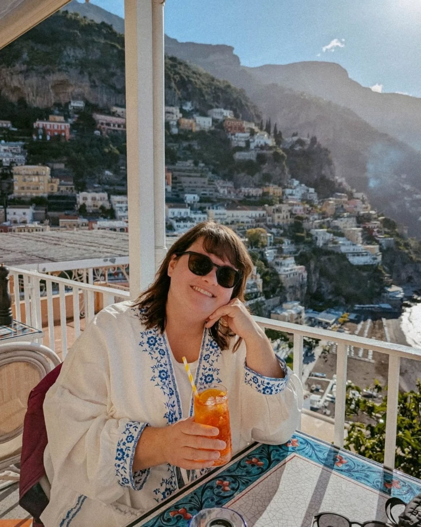 I 🧡 Aperol Spritzes⁠!
⁠
They're fun, fruity and perfect on a warm, sunny day. And an Aperol Spritz in Italy is a necessity (at least for me).⁠
⁠
I may have ordered at least one a day during my recent trip to the Amalfi Coast. (To be fair, I was ther