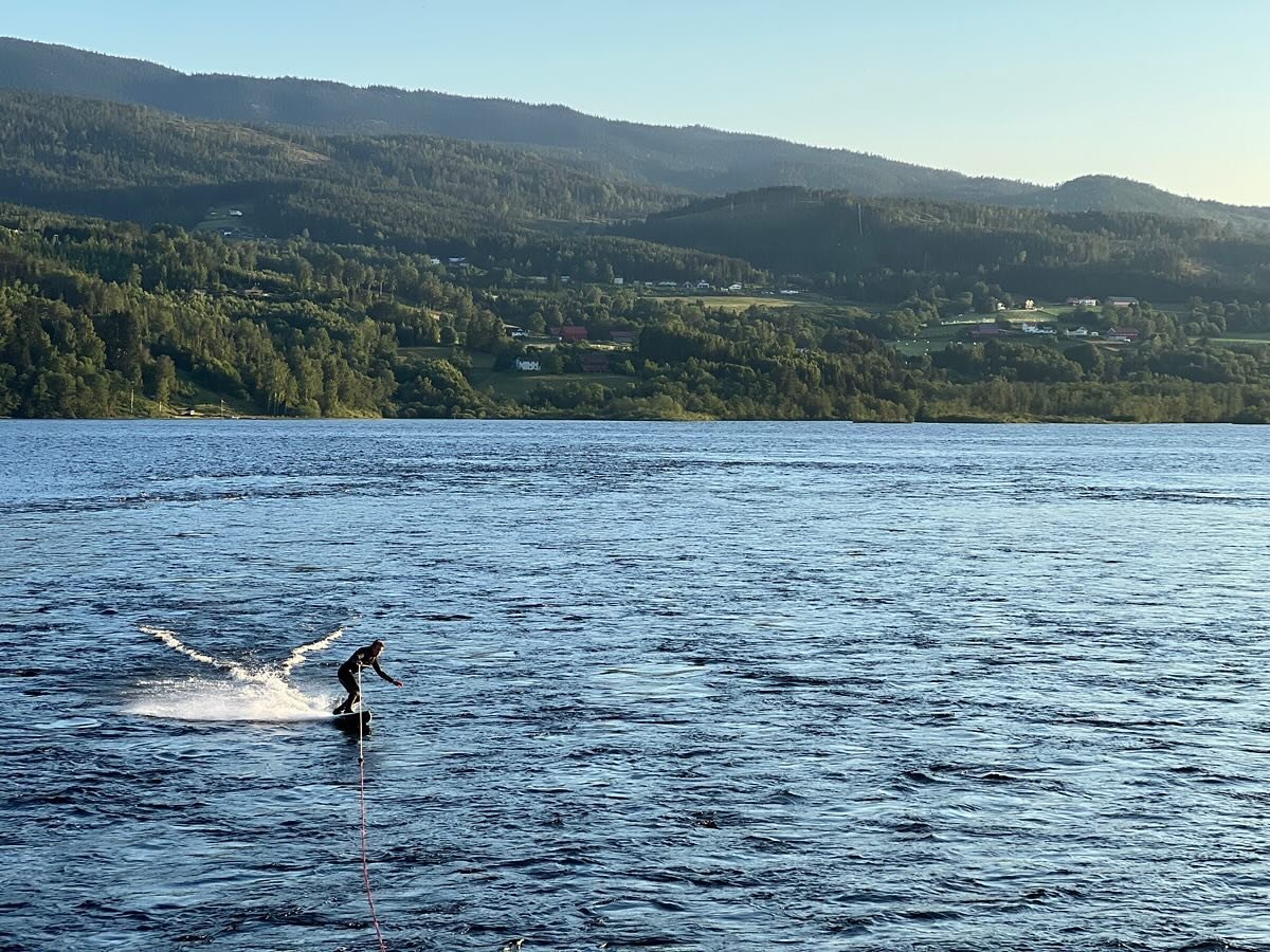 Memories from summer guiding part 3: a new flat day activity&hellip; bungee surfing 🪢🏄