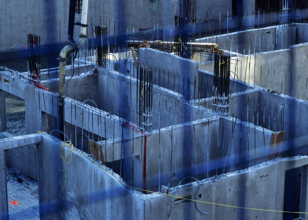 Giants Leap / À pas de géants