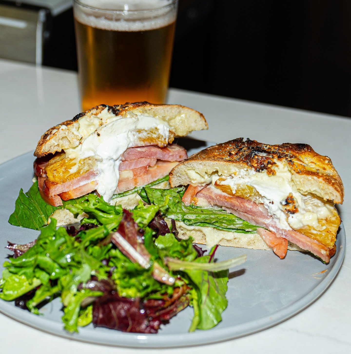 🍍 Come Try Our Hawaiian Sandwich For Lunch 🍍

Smoked Ham, Grilled Pineapple, Lettuce, Tomato, Dijonaise, Buratta! 

Soooo Good!

Sun is out get to KOMA!