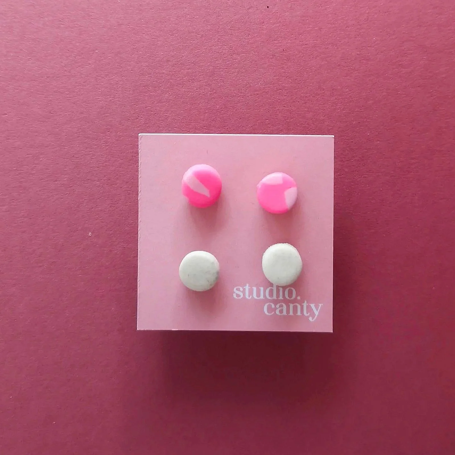 TINY DOTS stud set (+7 colours)