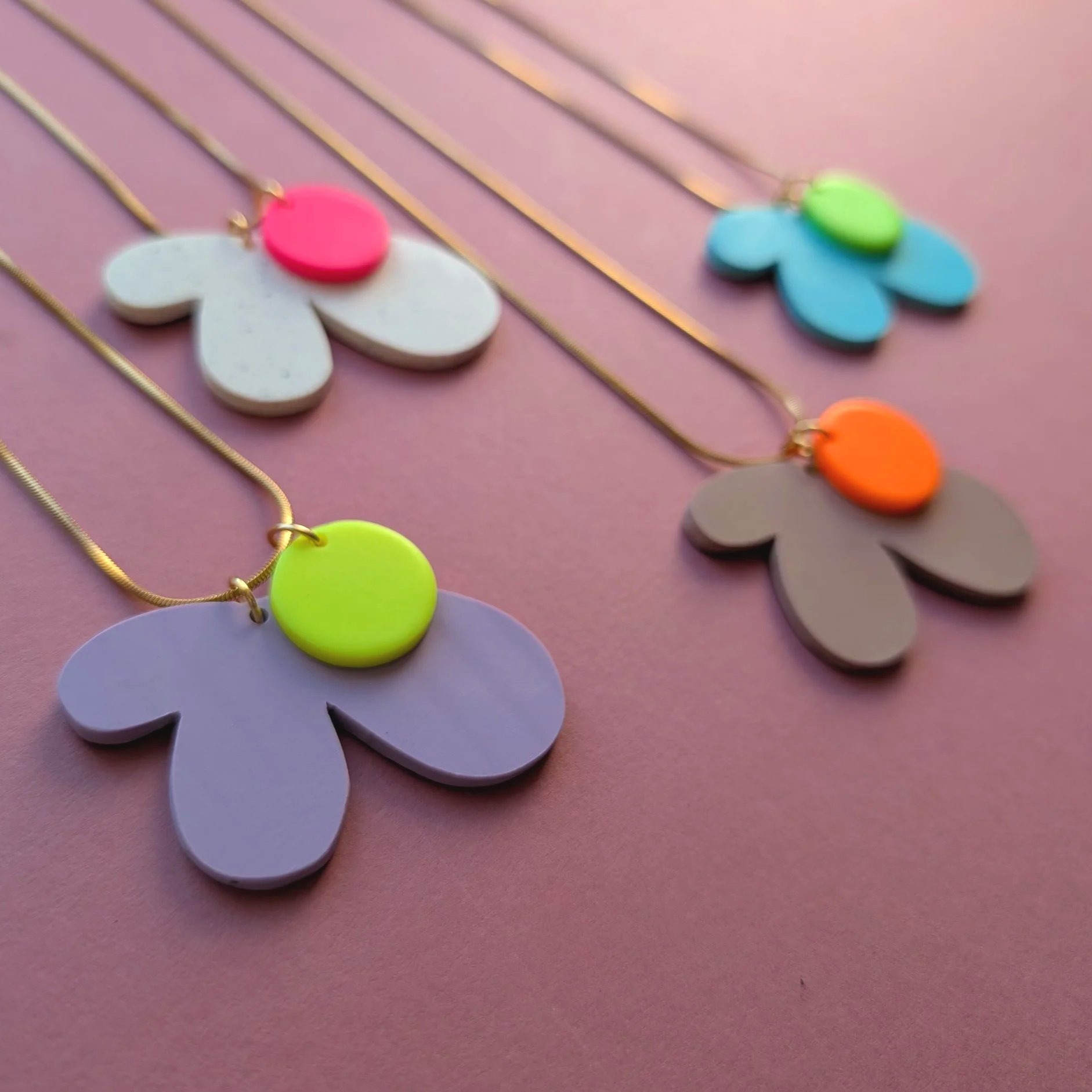 BLOOM necklace (+4 colours)