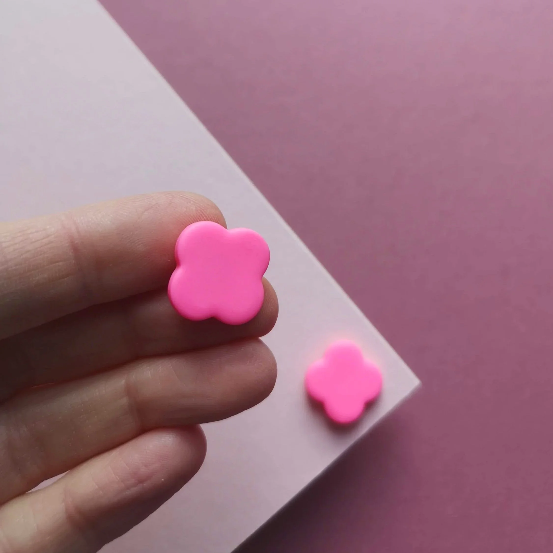 BUDDIE studs (+5 colours)