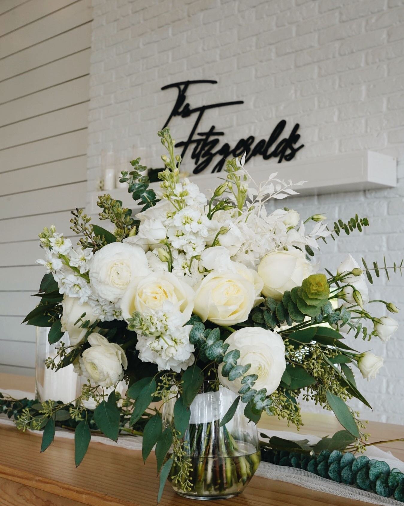 as the end of the year approaches, I&rsquo;ve been reflecting on all the lovely wedding days I have had the absolute joy of being a part of this year. 

this classic white and green bouquet for a september bride was definitely a highlight!