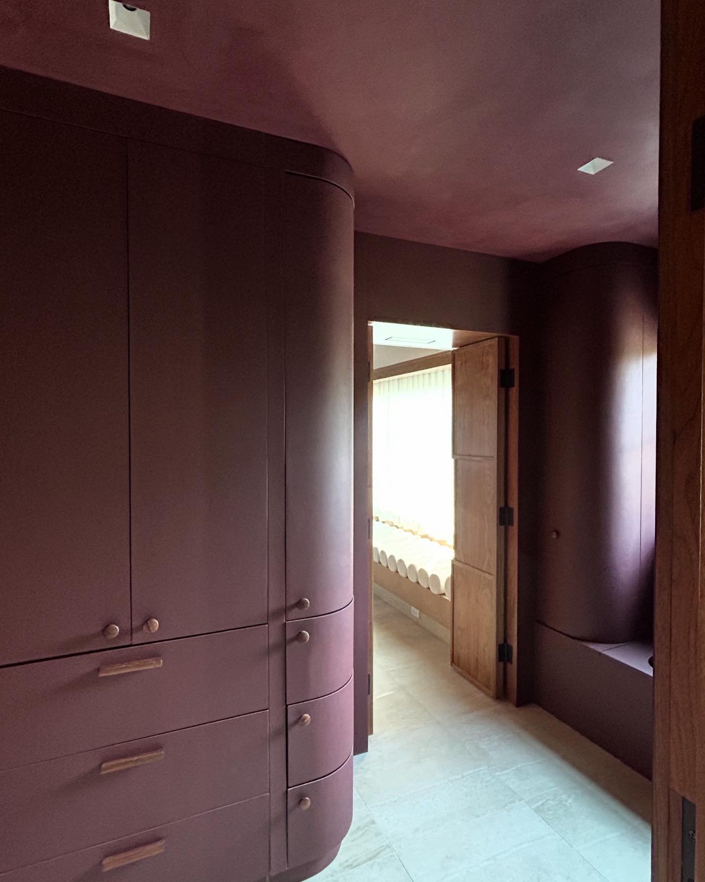 All-time favorite: primary closet for @chefzacksklar 

@forboforfurniture 
@heidifoxstudio 
@krieger_klatt_architects
@kyleevansdesign 
Millwork by Tom Watkins