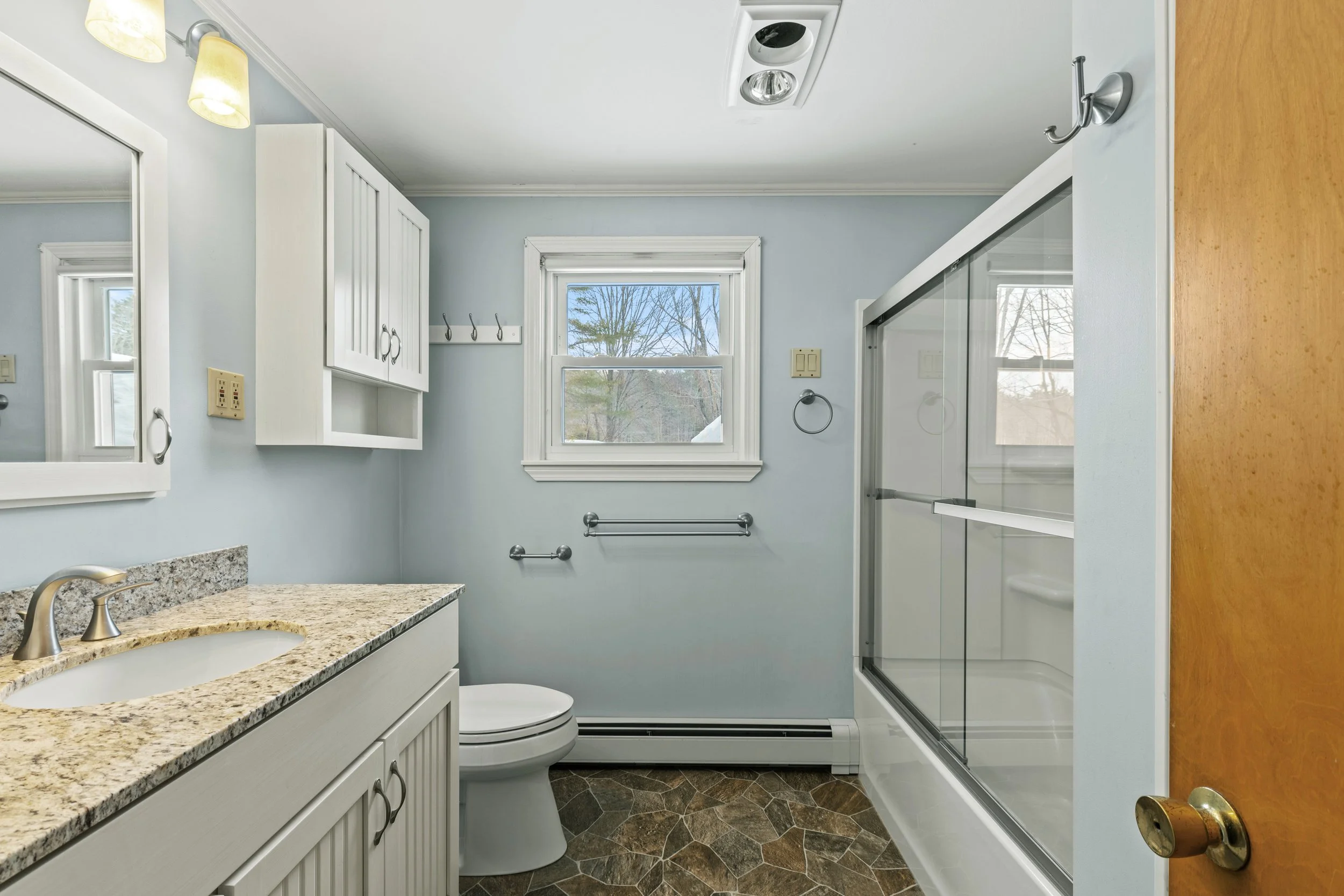 1937 Duck Pond Rd, Westbrook - 015.jpg